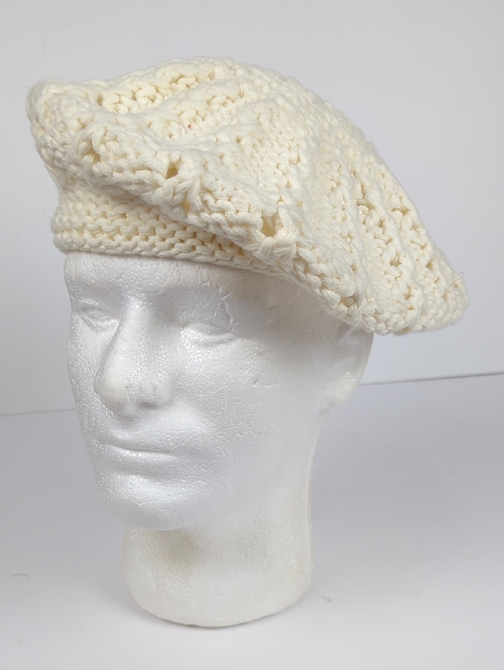 DILLARDS Women's Cream White Crochet Knit Beret Hat
